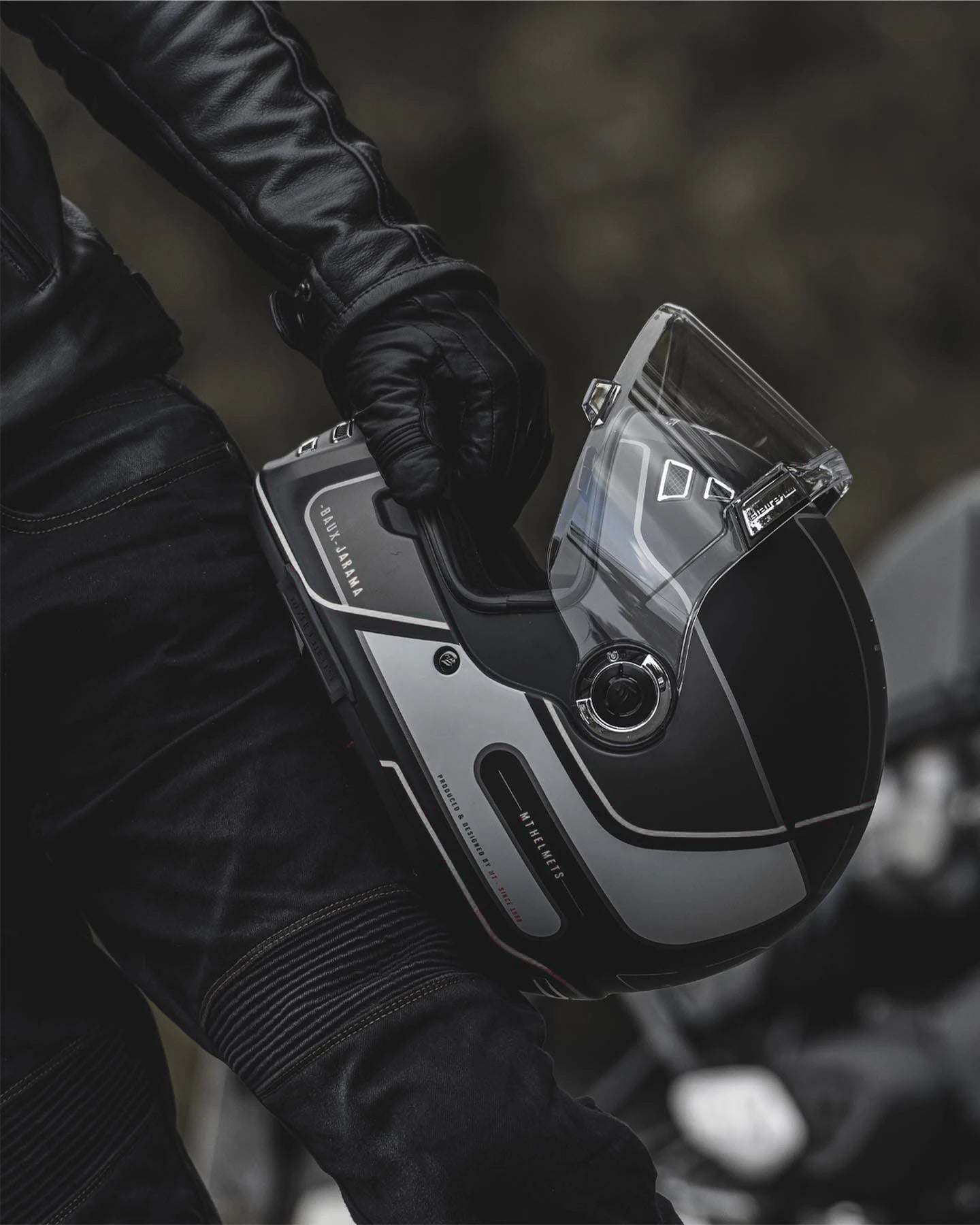 MT Helmets Jarama Full Face Motorcycle Helmet – DOT + ECE + CCC Certified, ABS Shell, Clear Visor